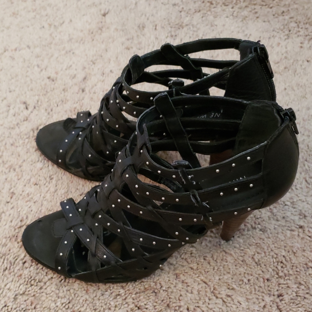 Shoes - Picture 2 of 4